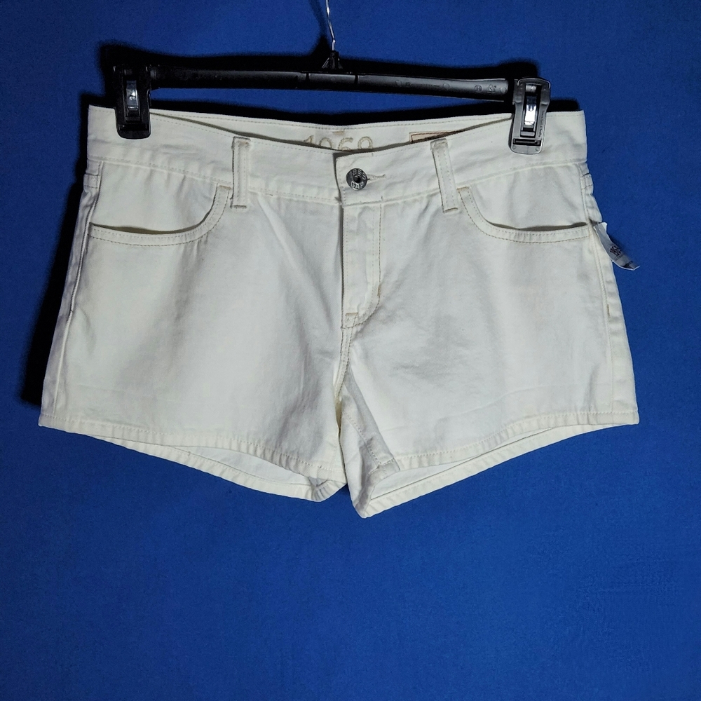 Gap 1969 Women's Denim Style Cheeky Low Waist Shorts Four-Pocket Styling